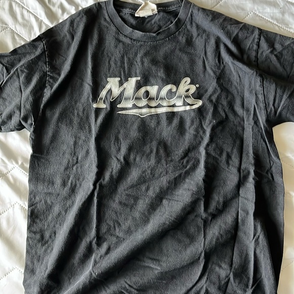 Other - Mack Truck T-Shirt Size Large